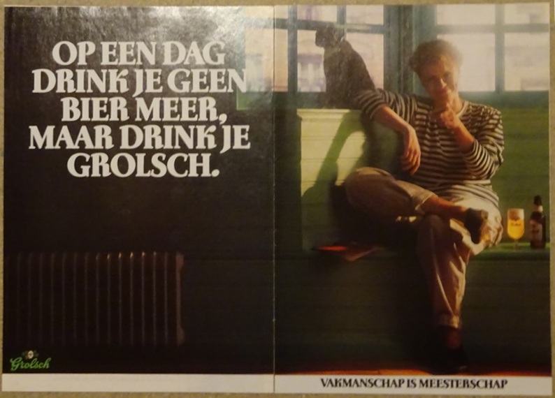 Op een dag - Vrouw op bankje met kat