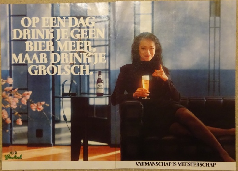 Op een dag - Vrouw op bank