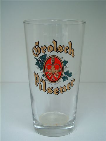 Schout - Grolsch Pilsener (tekst crème logo rood en hopbellen groen rep.)  