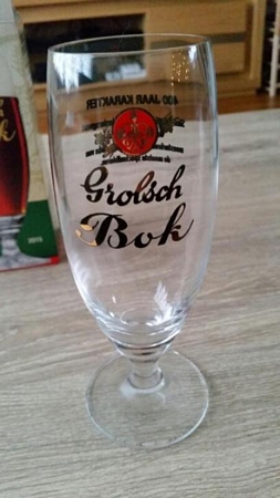Grolsch bokbier (19 cm hoog) met oud logo in rood en goud    