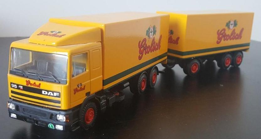 DAF 95 met aanhangwagen  