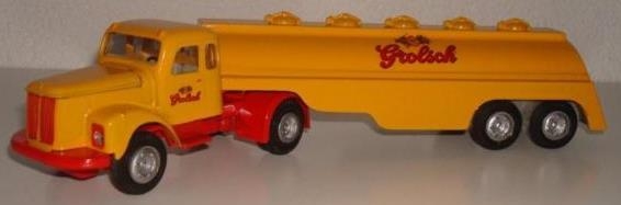Scania Vabis vrachtwagen met oplegger
